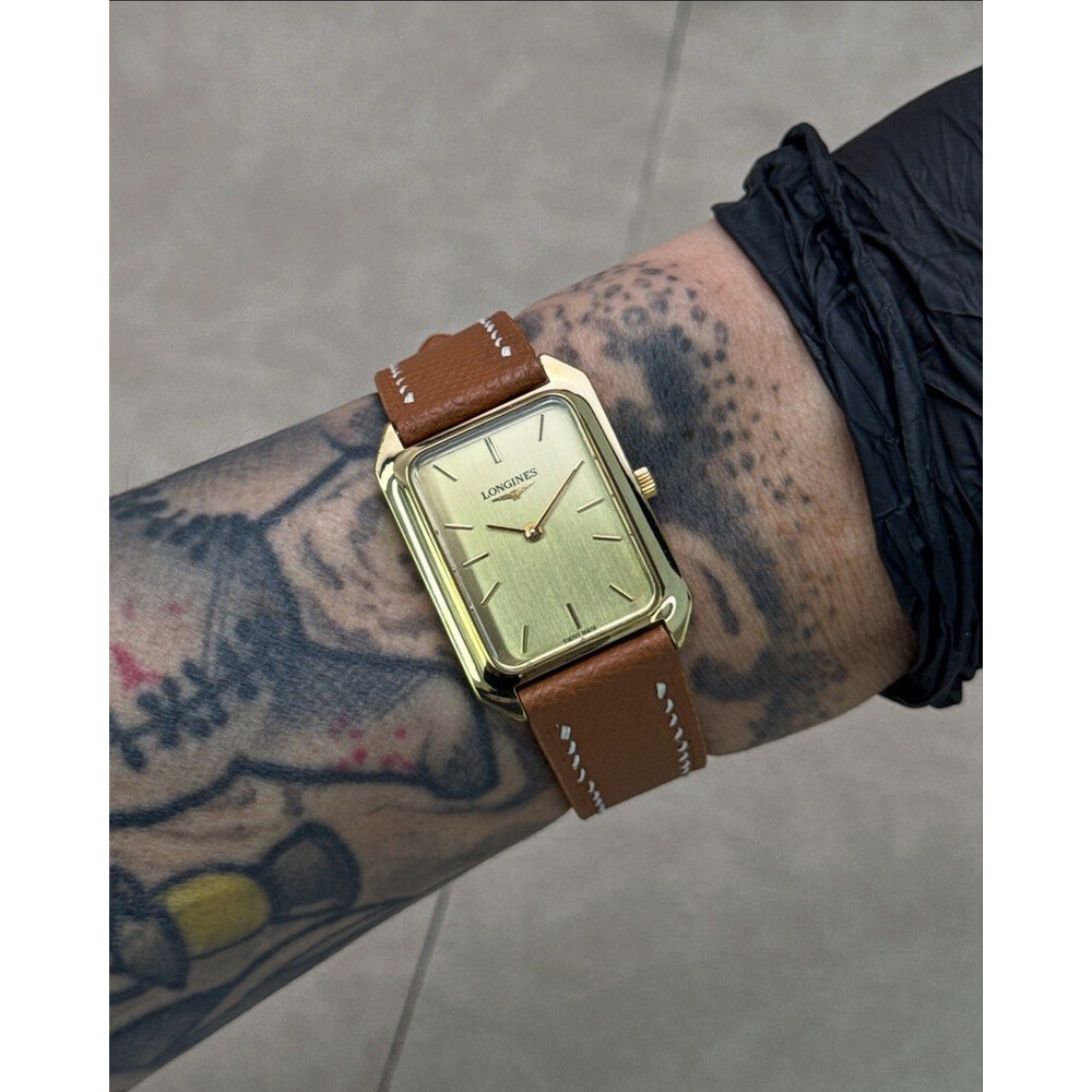 26x37mm • 1970s Longines Gold Plated Tank ref.1072 cal.847.4 Manual Winding